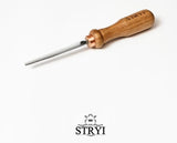 Stryi 5 mm wide sweep 7 gouge from Canadian Distributor Northwest Passage Tools